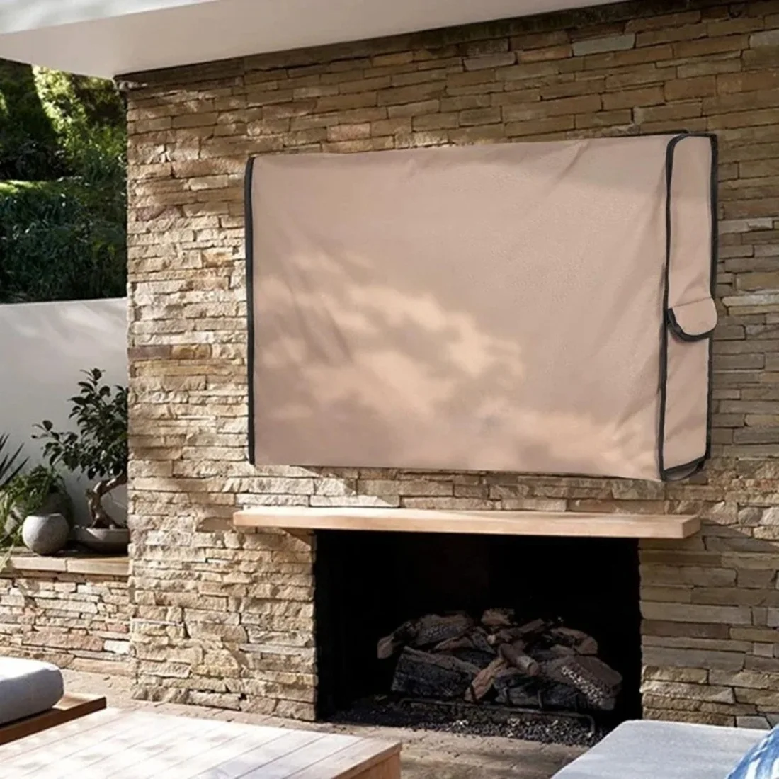 

CYCLI-Heavy Duty 210D Waterproof And Dustproof Outdoor Television Cover Full Coverage Protection And Remote Storage