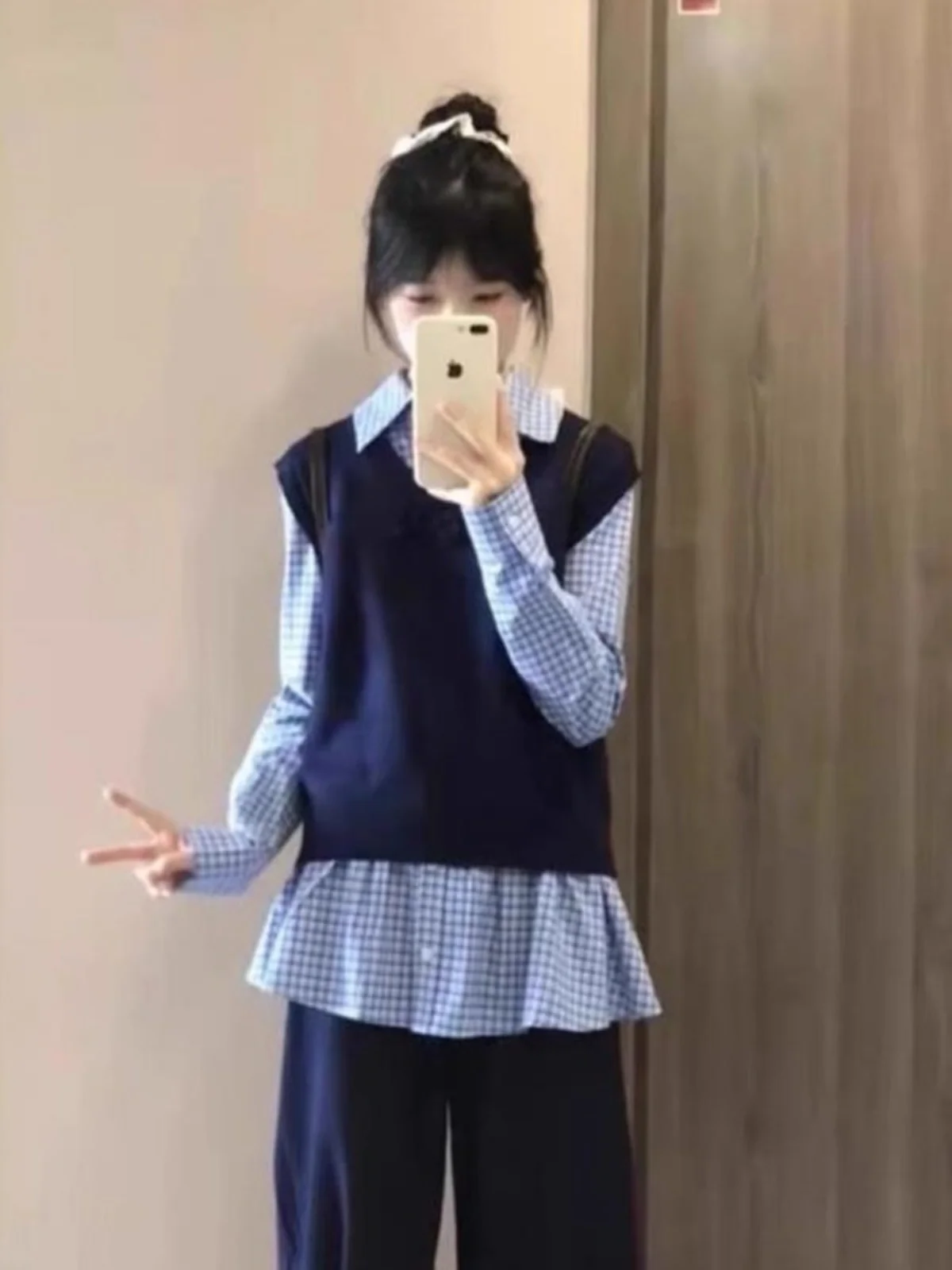 

Fashionable Plaid Long Sleeve Shirt Women's Spring Autumn Harajuku Style Sweater Layering Versatile Top Women's Stylish Set