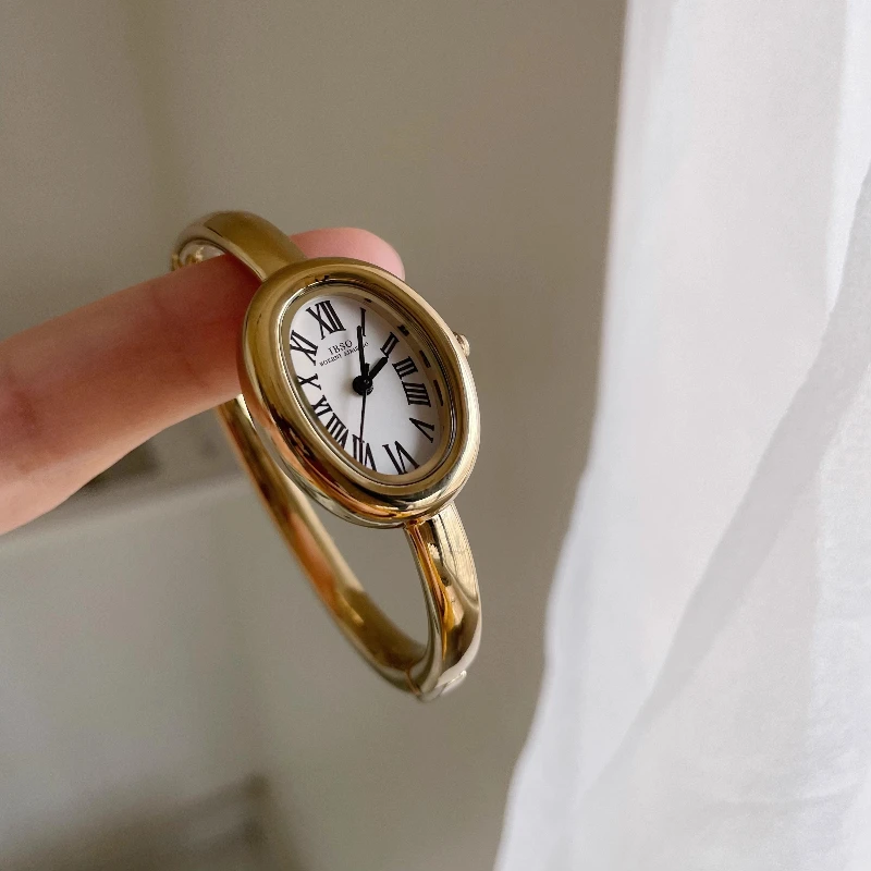Classic trend women's watch elegant simple temperament 2025 waterproof quartz watch birthday gift