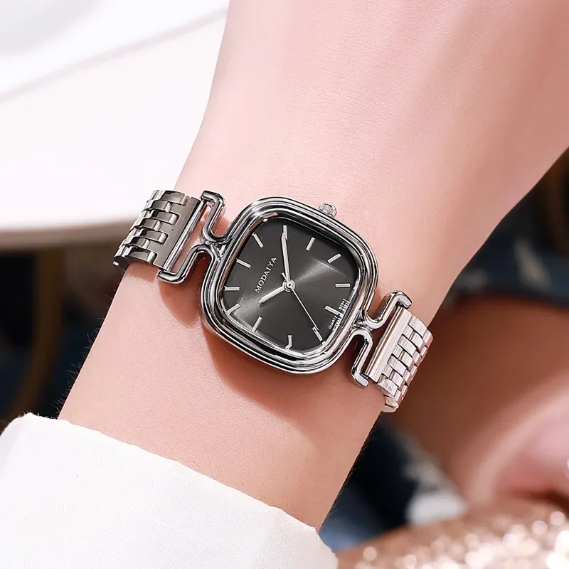 Luxury 2024 New Ladies Simple Small Square Quartz Watch Fashion Women Stainless Steel Silver Strap Business Clock Wristwatch