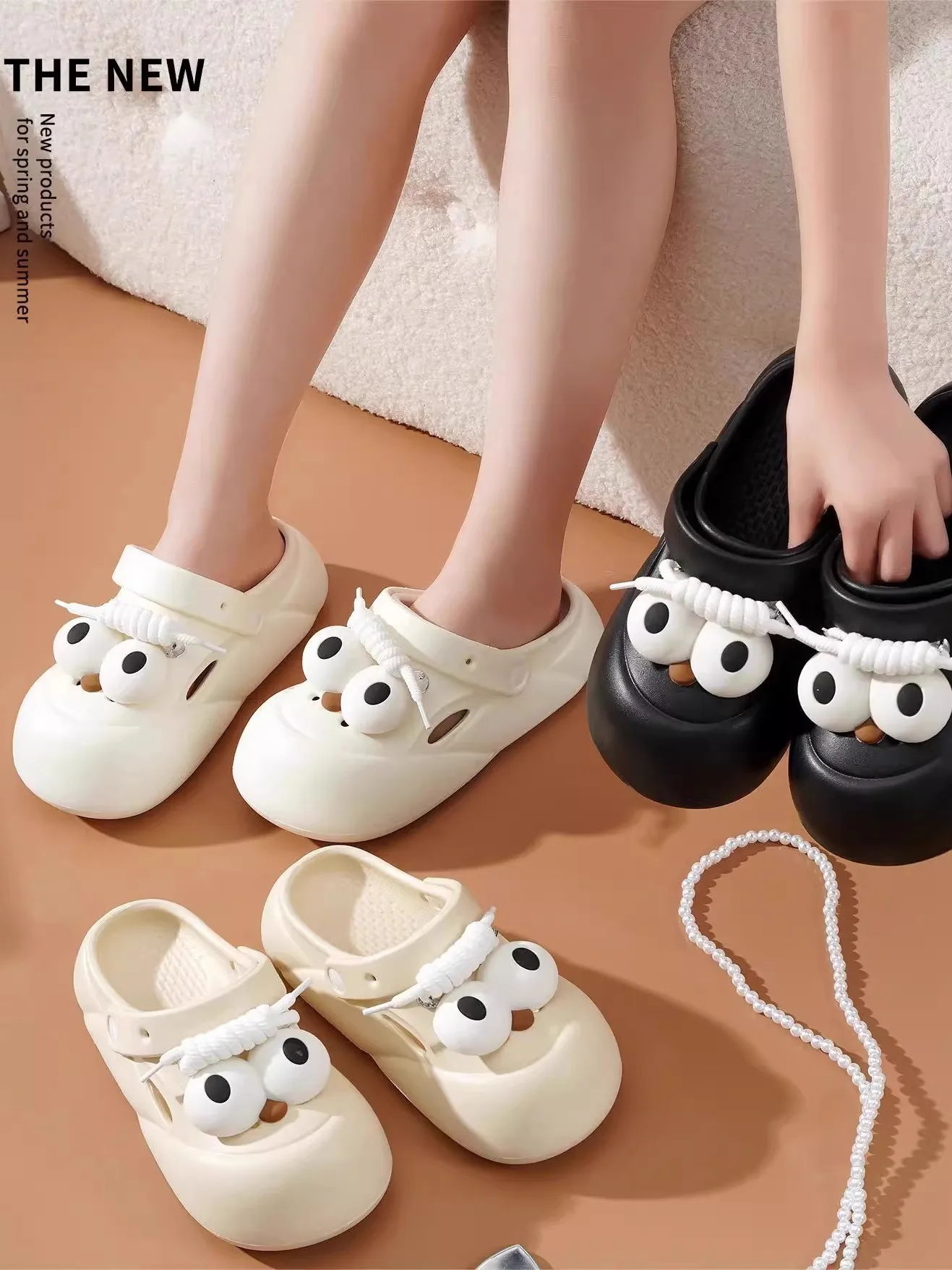 

Super Comfortable Lovely Big Eye Stylish Beach Shoes Women's Summer Wear Thick Bottom Sandals for Outdoor Wear Indoor Slippers