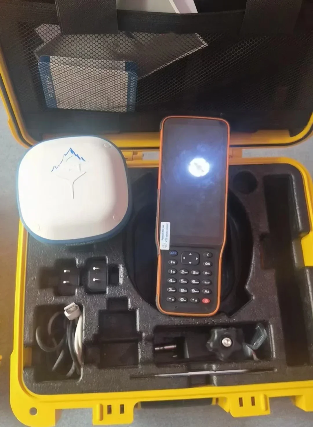 Hot Sales High Precision Survey Equipment GPS Cheap  X16 RTK GNSS Base and Rover 1408channel New Receiver  Instrumentt