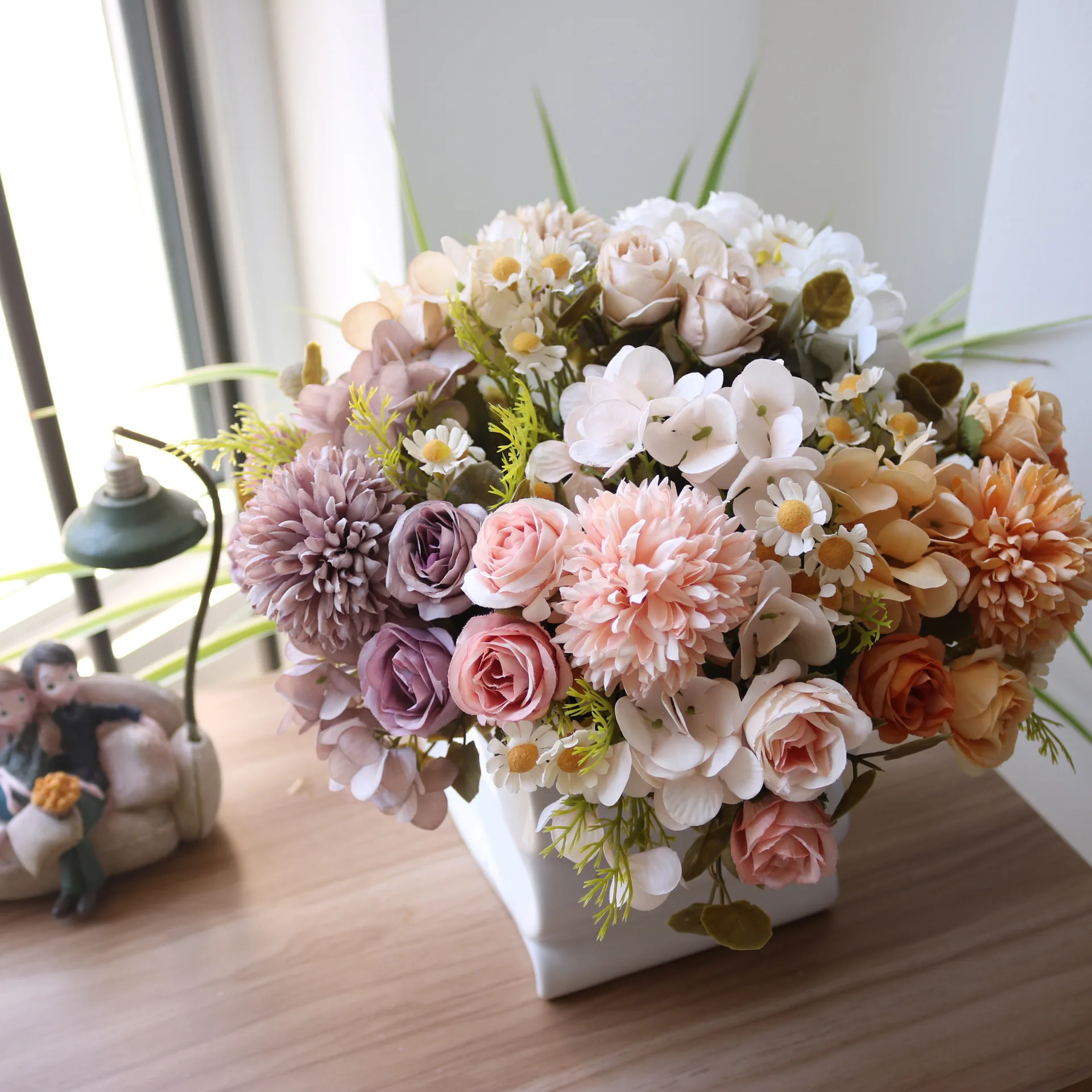 Simulated Bouquet 7 Forks Chamomile Rose Hydrangea Living Room Decoration Flower Arrangement Small Silk Flower