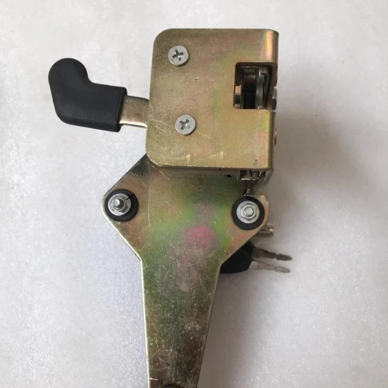 

Left Door Latch Assembly for Deere 904/1104/1054/1204/1354/6B904/5-