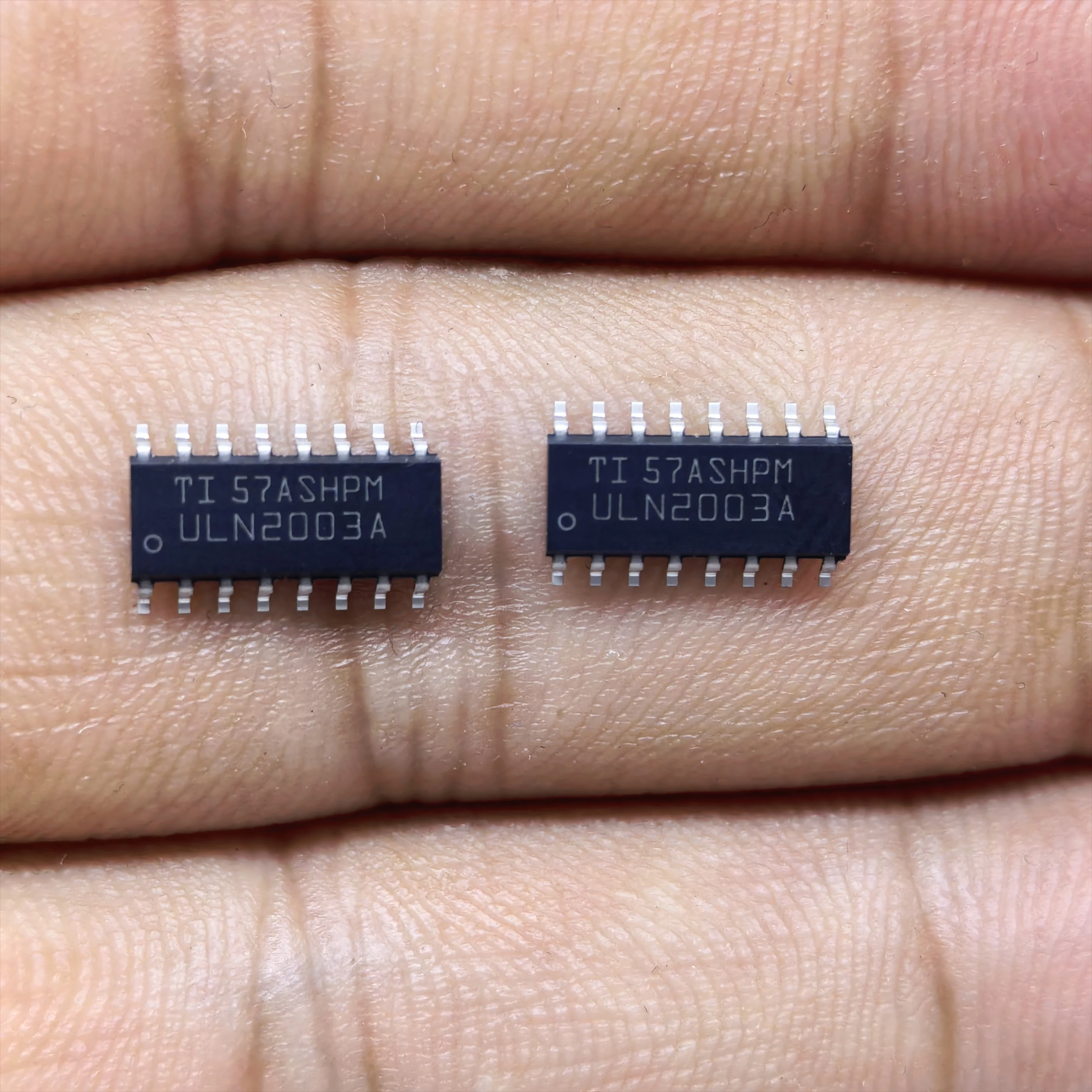 10PCS Brand new original genuine ULN2003 ULN2003ADR package SOP-16 driver IC in stock
