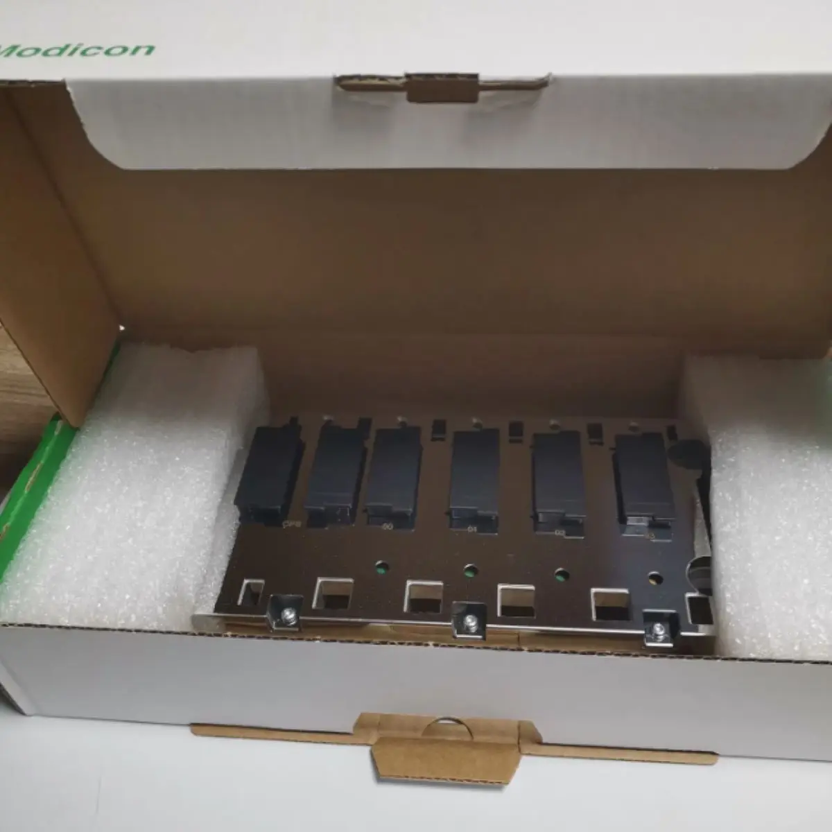 BMEXBP0400 rack, Modicon X80, 4 slots, Ethernet backplane