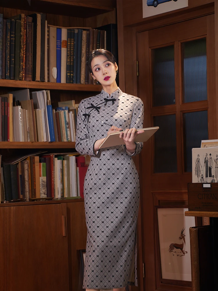 Tang Hanfu-vestido cheongsam de manga larga para primavera y otoño, traje femenino de estilo nacional con patrón rómbico y lazo, novedad de 2022