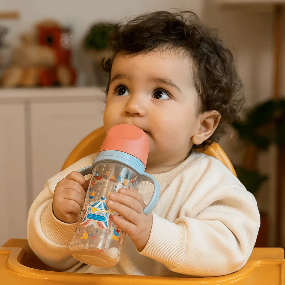 

Cute Cartoon Baby Milk Bottle with Handle Animal Pattern Newborn Bottle 330ml Transparent Baby Drinking Cup Newborn Care