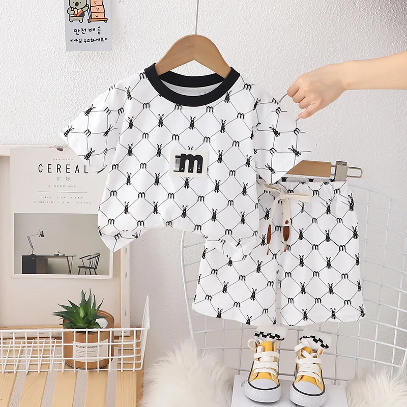 

2024 Toddler Summer Boutique Outfits for Kids Letter Rabbits Short Sleeve T-shirts and Shorts Unisex Girls Boys Infant Clothes