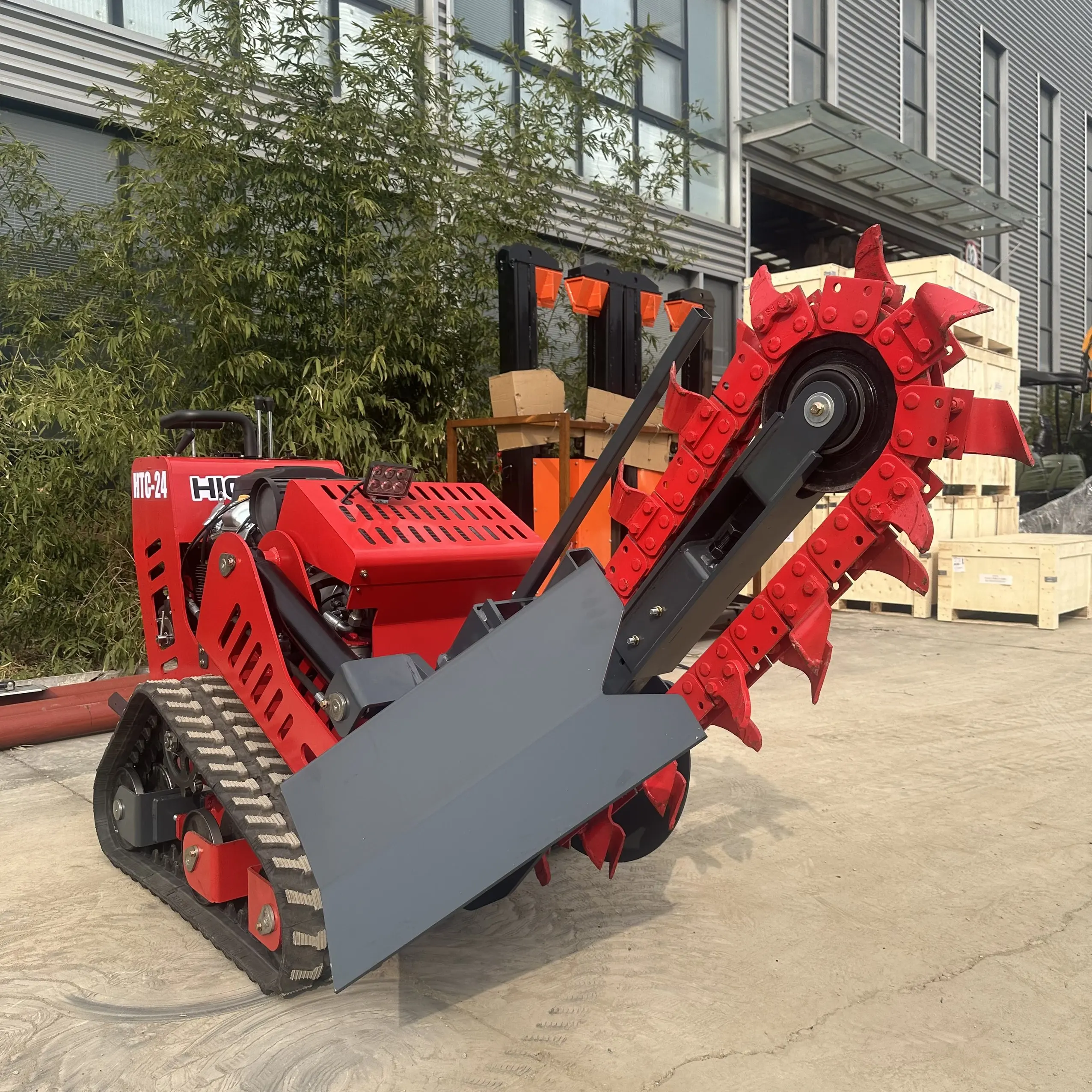 Good Quality Irrigation And Water Conservancy Special Small Pipe Ditching Machine Chain Micro Loader Trencher