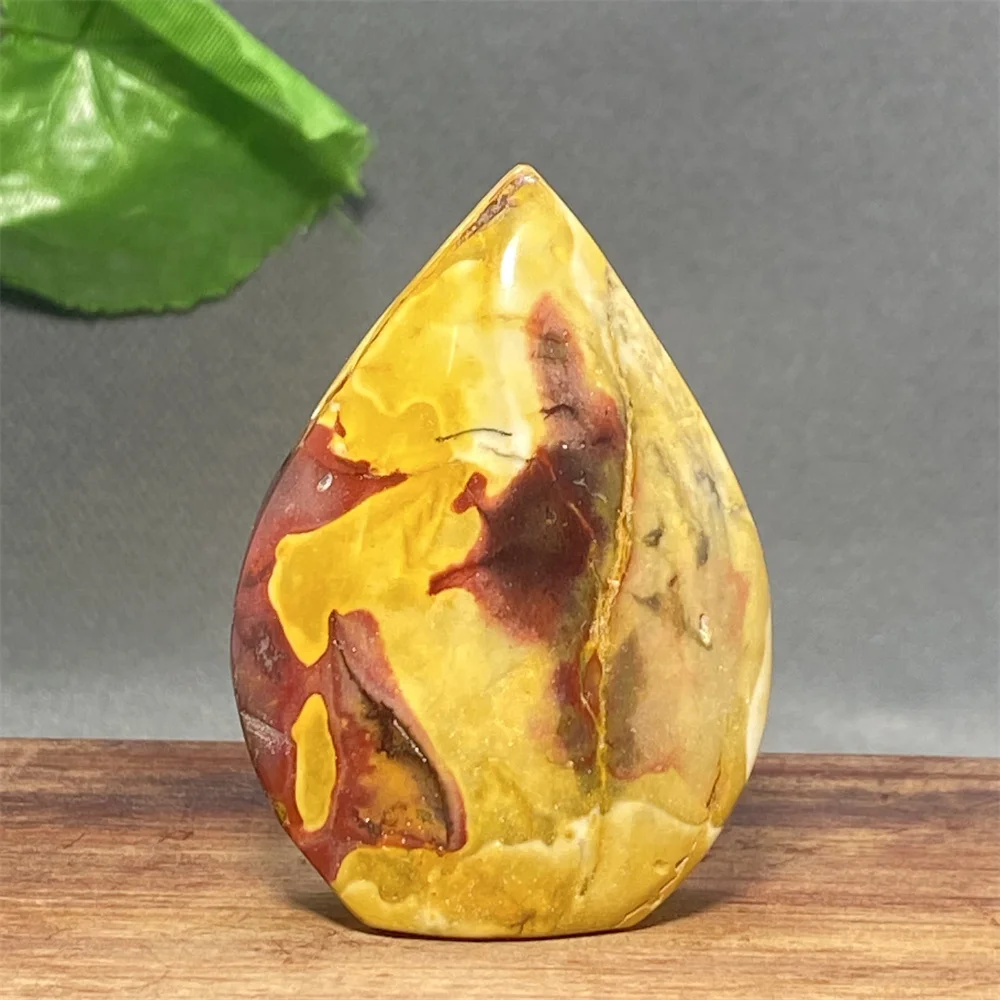 Natural Mineral Egg Yolk Crystal Ornaments Exquisite Hand-polished Agate Free-form Torch Home Decoration