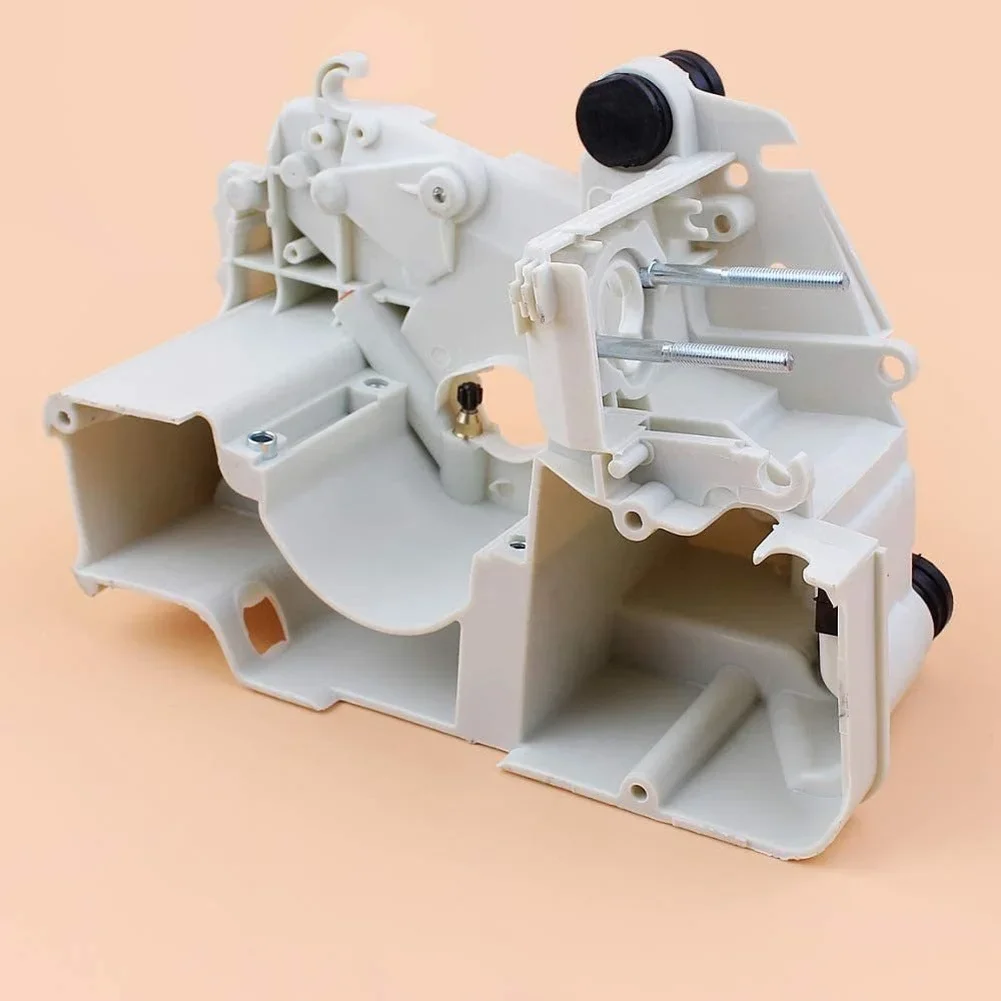 Plastic Crankcase Assembly Designed for MS170 MS180 Chainsaws White 2pcs Set for Easy Installation and Maintenance
