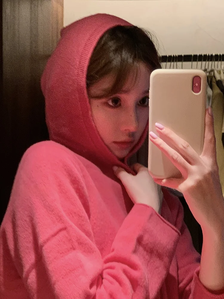 

Ultra Soft Woolen Knitted Top with Folded Hem And Hood Sl Super Whitening aron Color Casual Sle for Young Women