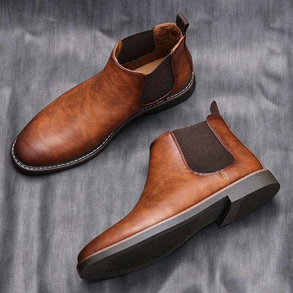 

Luxury Designer Slip on Men Chelsea Boots Brand Retro Comfortable 2025 Fashion Men Boots Casual High Top Leather Shoes