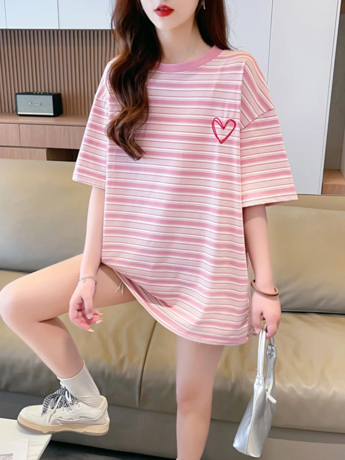 plus Size Women's Korean Style Loose Fit Striped Short Sleeve T-Shirt Embroidered Heart Design Summer Casual Top