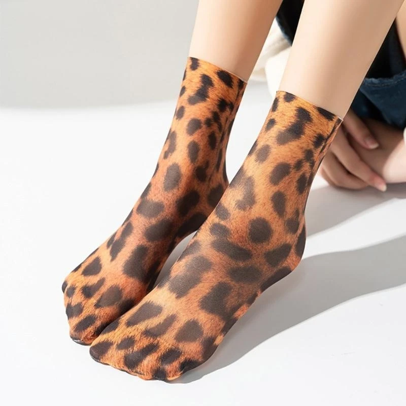 

1 Pair Leopard Snakeskin Pattern Short Ankle Socks for Women High Elastic Nylon Fabric Thin Silk Hosiery Animal Socks 15UB
