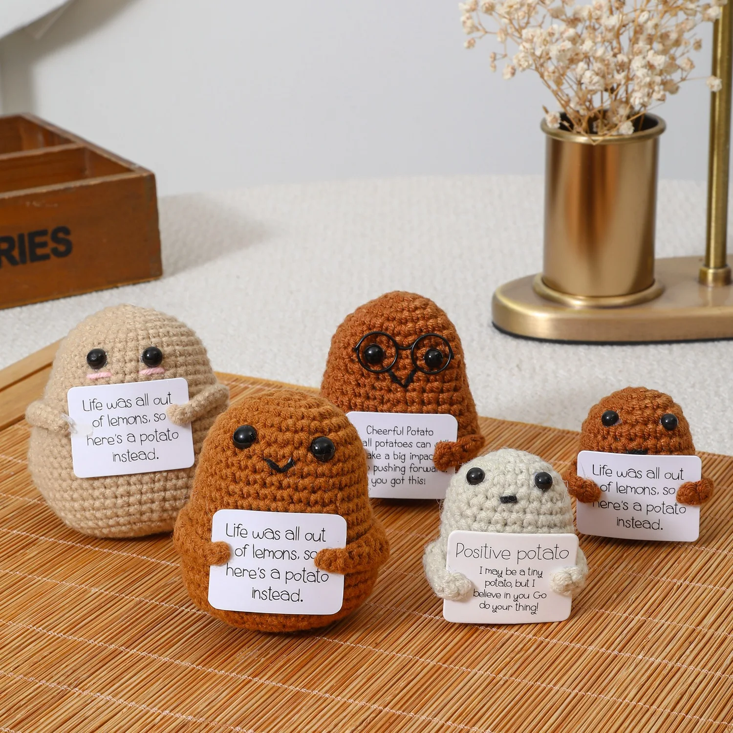 New Positive Energy Potatoes Hug Pocket Doll With Card Handmade Plush Wool Knitting Doll Home Room Decoration Christmas Gifts