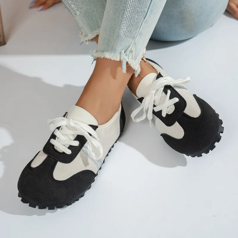 Women Color Block Retro Sneakers Round Toe Lace Up Spliced Suede Non Slip Lug Sole Vintage Casual Walking Shoes For Daily Outing