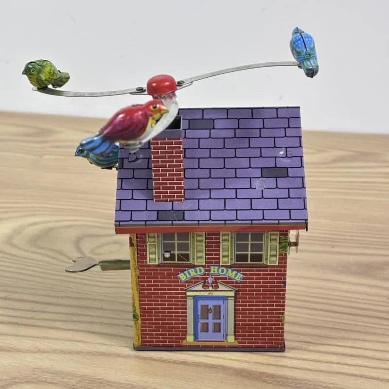 Adult Collection Retro Wind up toy Metal Tin rotating bird alarm clock bird house Clockwork toy model figures gift vintage toys