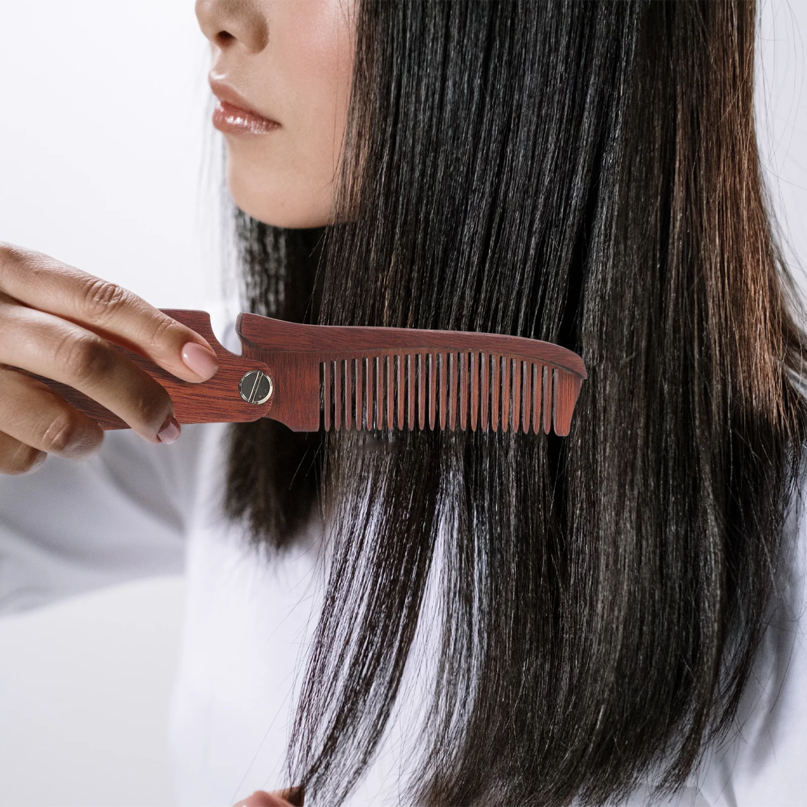 

Natural Sandalwood Foldable Hair Comb Skin-Friendly Massage Teeth Comb for Men Women Anti-Static Compact Design with