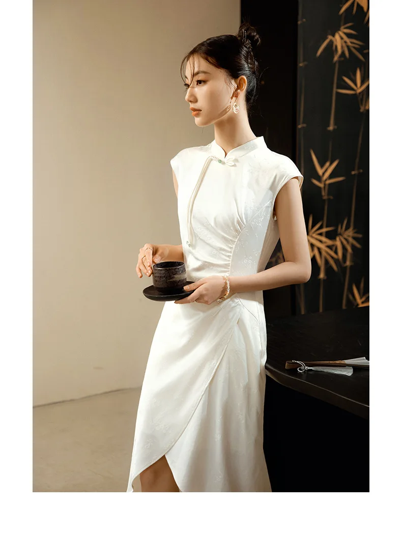 

OLrain Chinese Dresses For Women 2025 Casual Straight Chic Tassel Button Irregular Slit Birthday Dress Woman Elegant O24XL91921