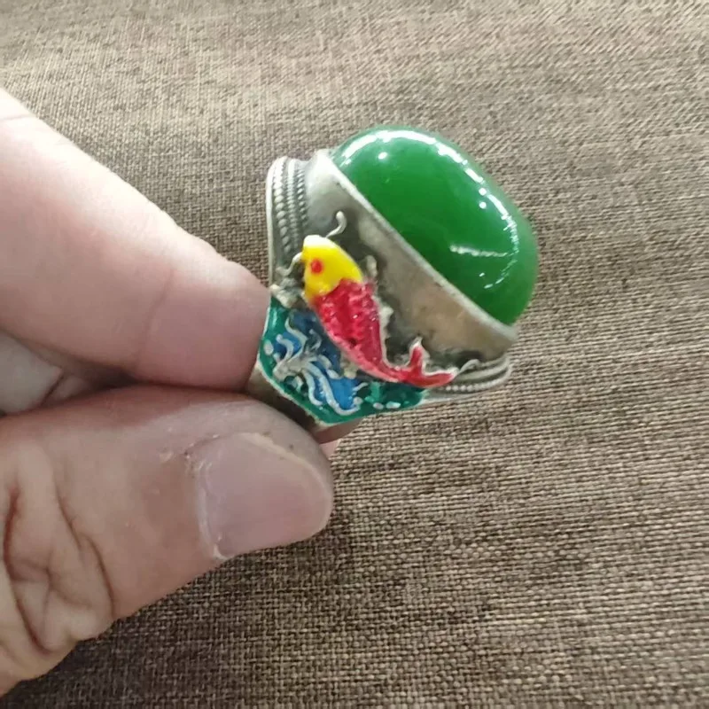 Ethnischer Retro Verstellbarer Ring für Männer und Frauen, Großer Ovaler Imitierter Grüner Jade-Stein, Emaillierter Koi-Fisch Tribal-Finger-Schmuck – Detail 6
