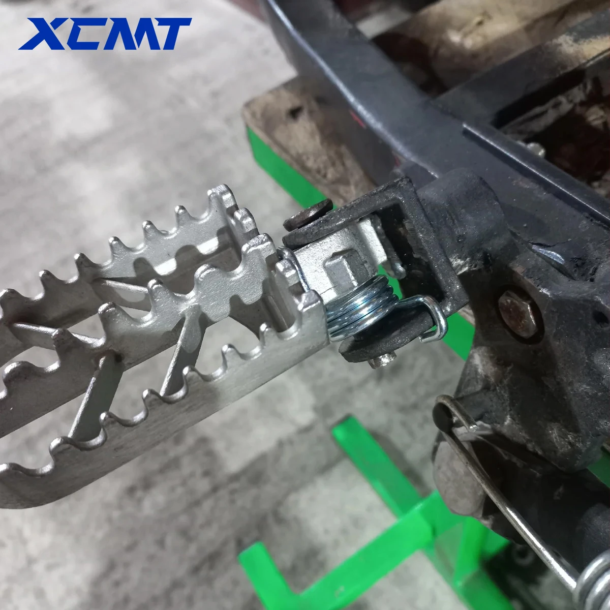 

Motorcycle Foot Peg Footpegs Spring A Pair For YAMAHA YZ F WR F YZ85 YZ125 YZ250 YZ125X YZ250X YZ250FX YZ450FX WR250F WR450F