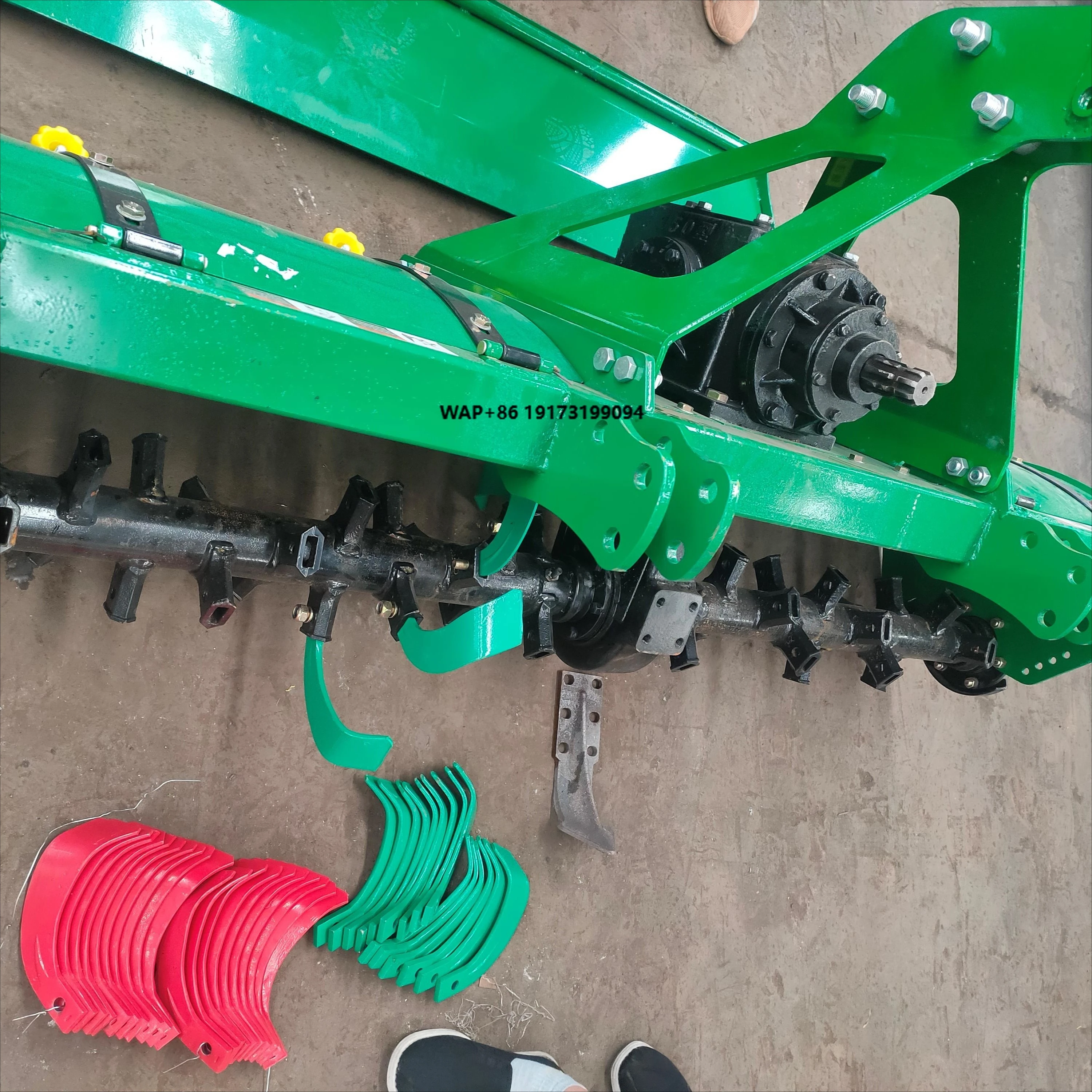 High-Efficiency Three-Point Hitch Rotary Tiller with Intermediate Gear Drive - Suitable for Agricultural Tillage & Production