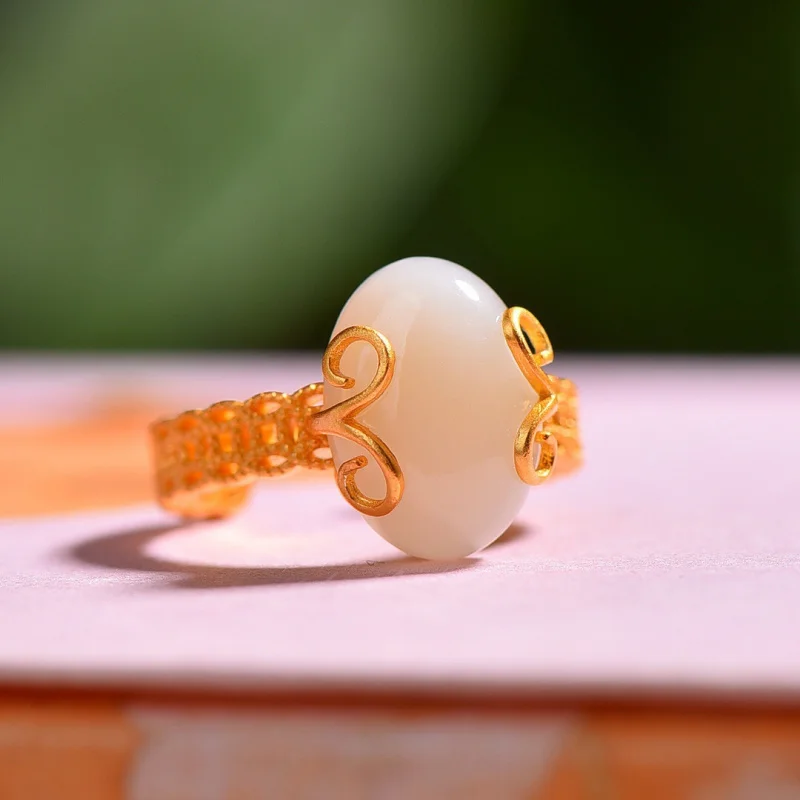 

Hetian Белый Нефрит Овальная Поверхность S925 Серебро Антикварная Полая Медная Монета Женский Стиль Кольцо На Палец