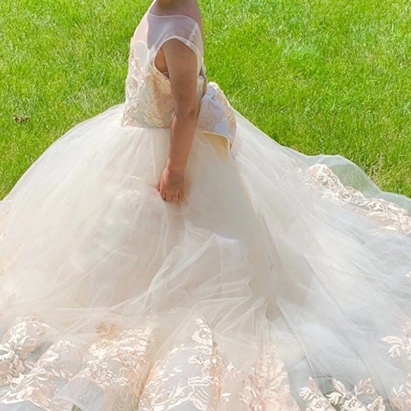 Vestidos de flor de champanhe, sem mangas, pescoço puro, vestido de baile Puffy para casamento, primeira comunhão, vestido pageant