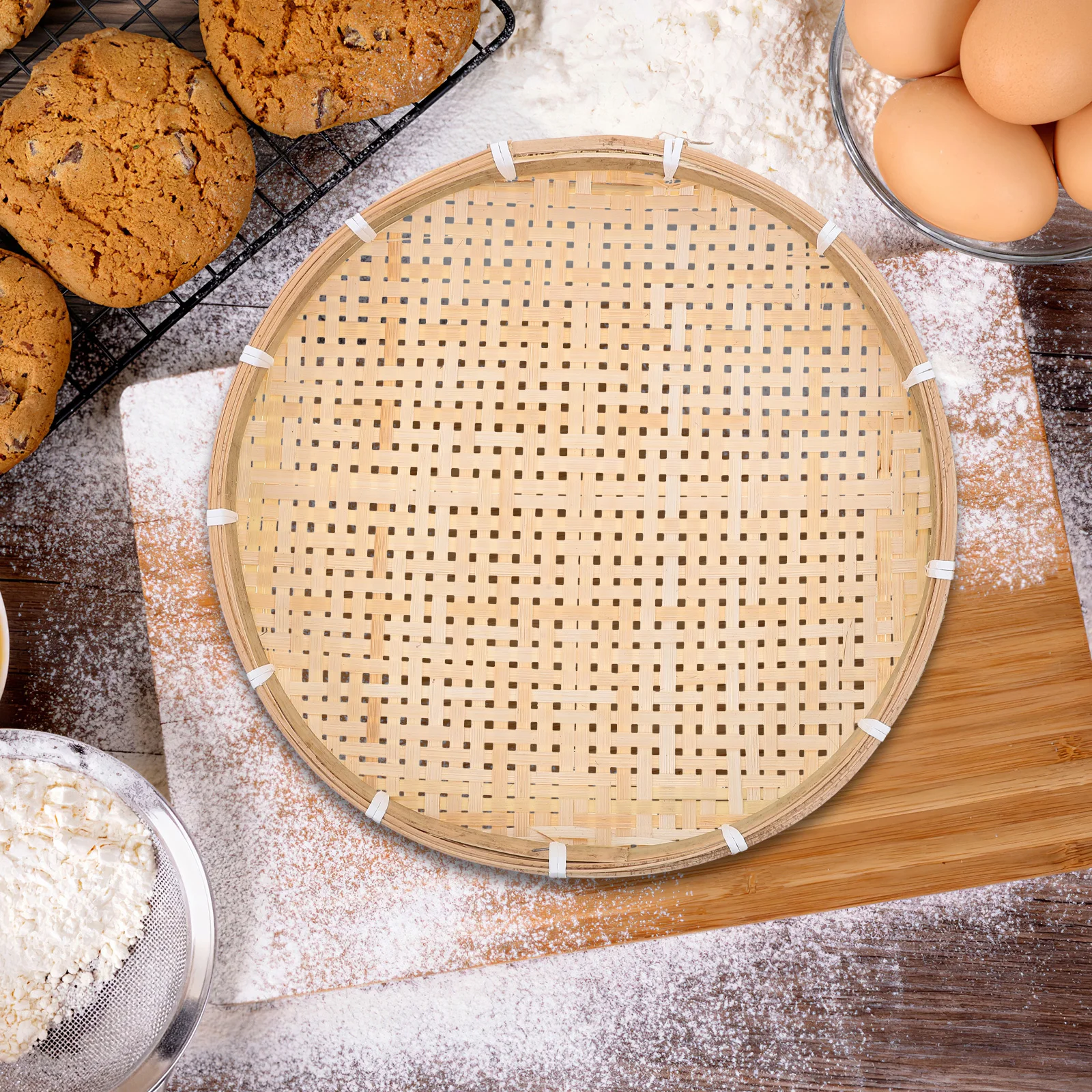 

30 Cm Bamboo Woven Tray Handmade Round Sieve Basket Efficient Drainage For Fruit Vegetable Bread Noodle Serving Farmhouse Style