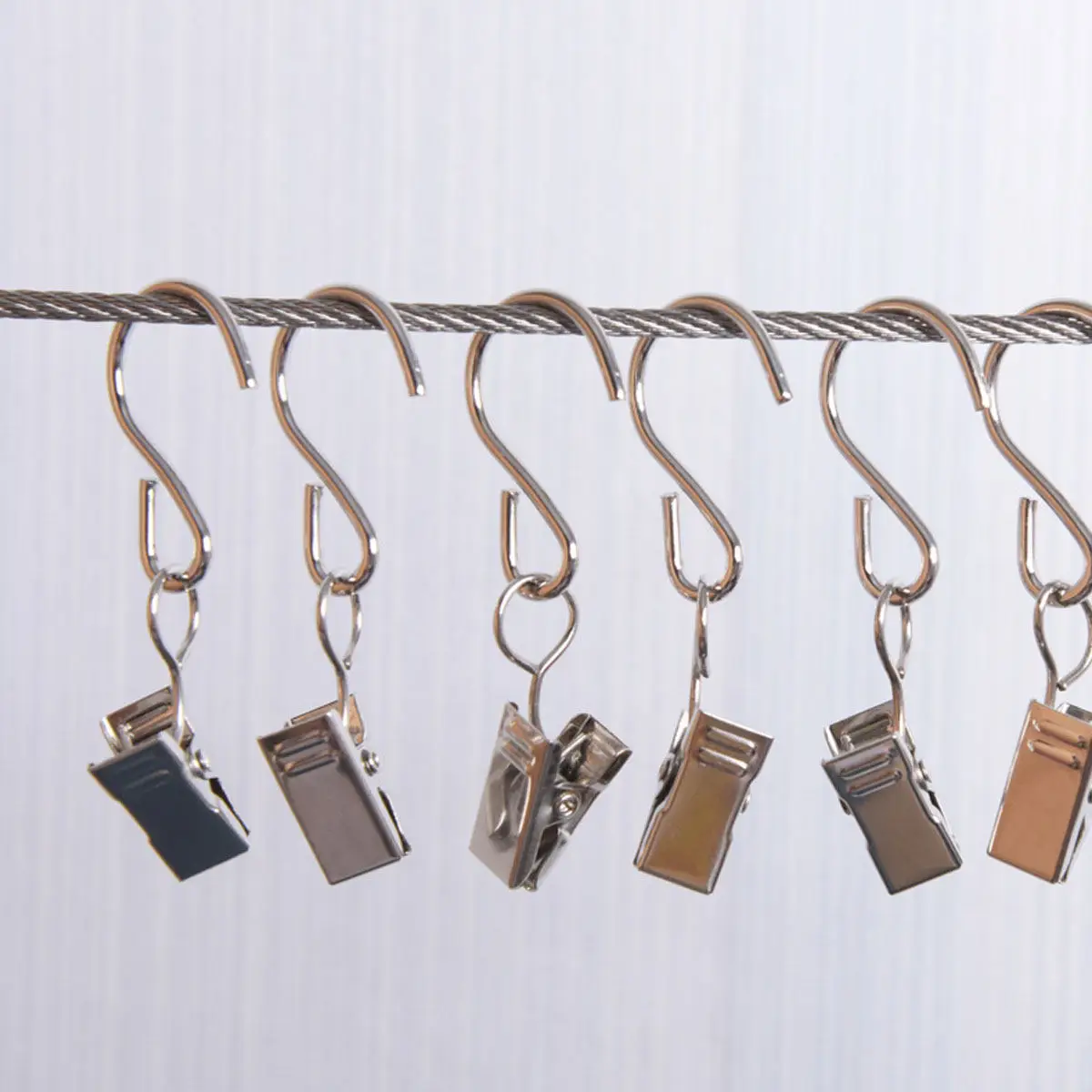 40 Pcs Hanging Clips Hook Metal Curtain Hooks for Curtains Clothes Hangers Shape