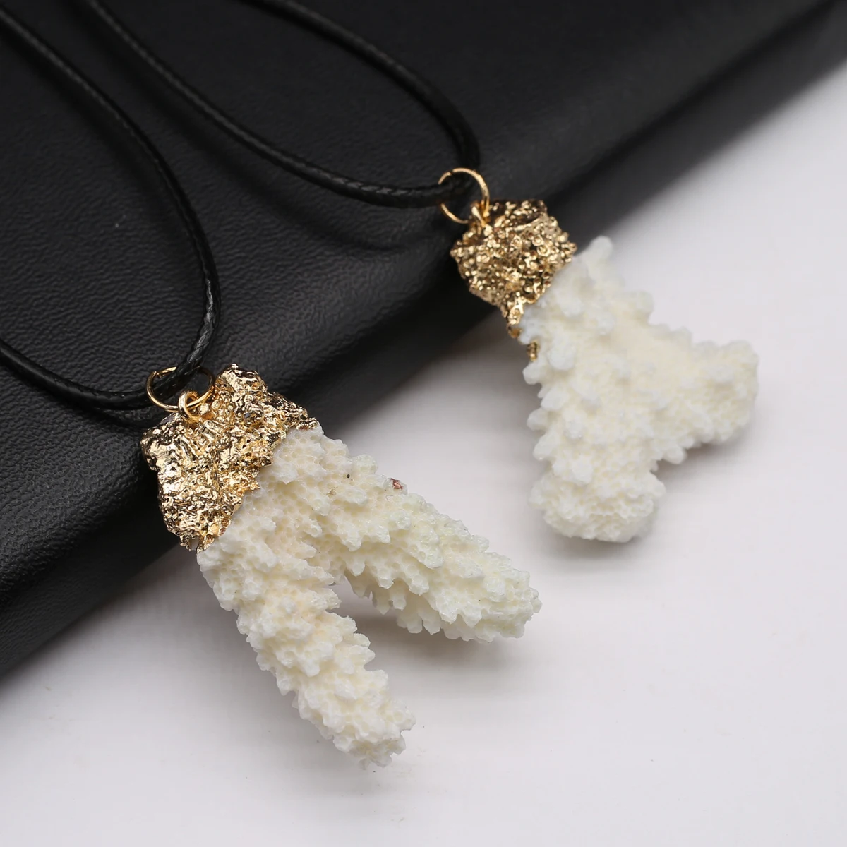 Fashion Natural Shell White Coral Finished Product with Chain DIY Jewelry Necklace Material Accessories Gift