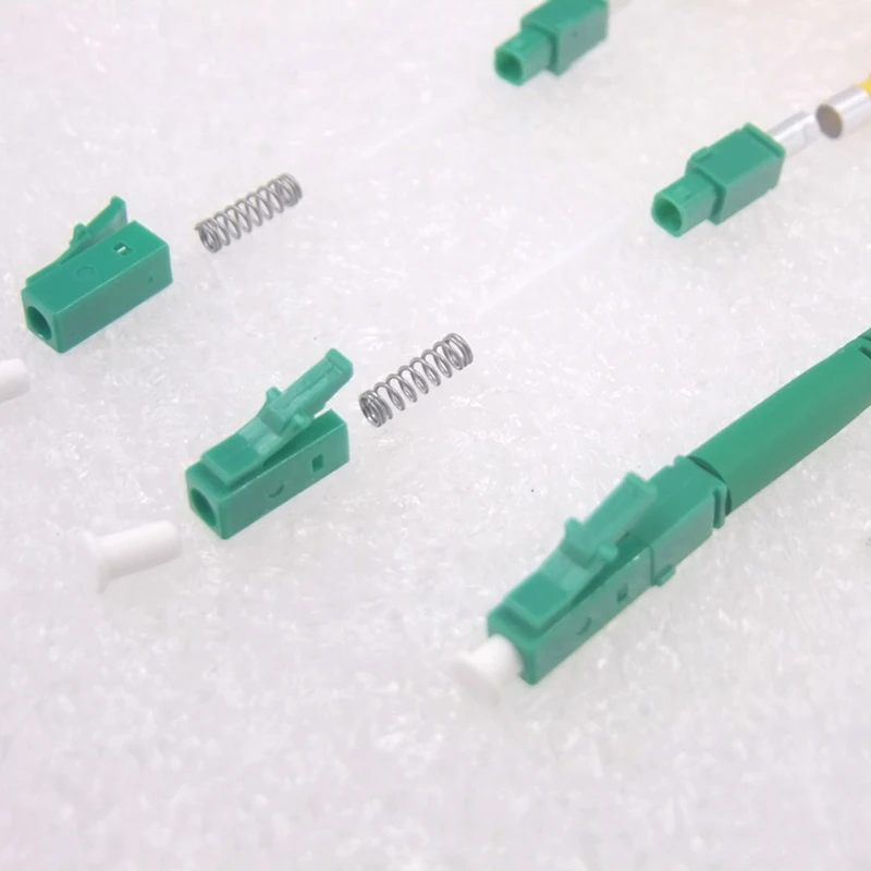 GONGFENG 200pcs NEW Rapid Optical Fiber Connector Parts LC/APC-0.9 Single Core Single Simplex Quick Connector Special