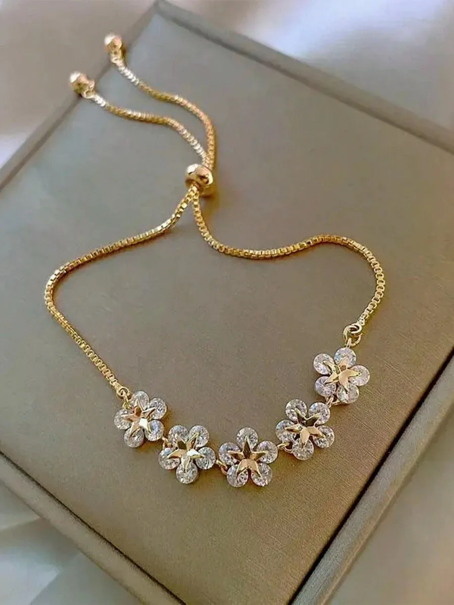 1pc 5-Flower Decor Star Rhinestone Adjustable Bracelet, Gold Metal Chain, Suitable For Women Daily Wear, Valentine's Day Gift (Alloy Material, Please Handle With Care, Avoid Excessive Pulling)