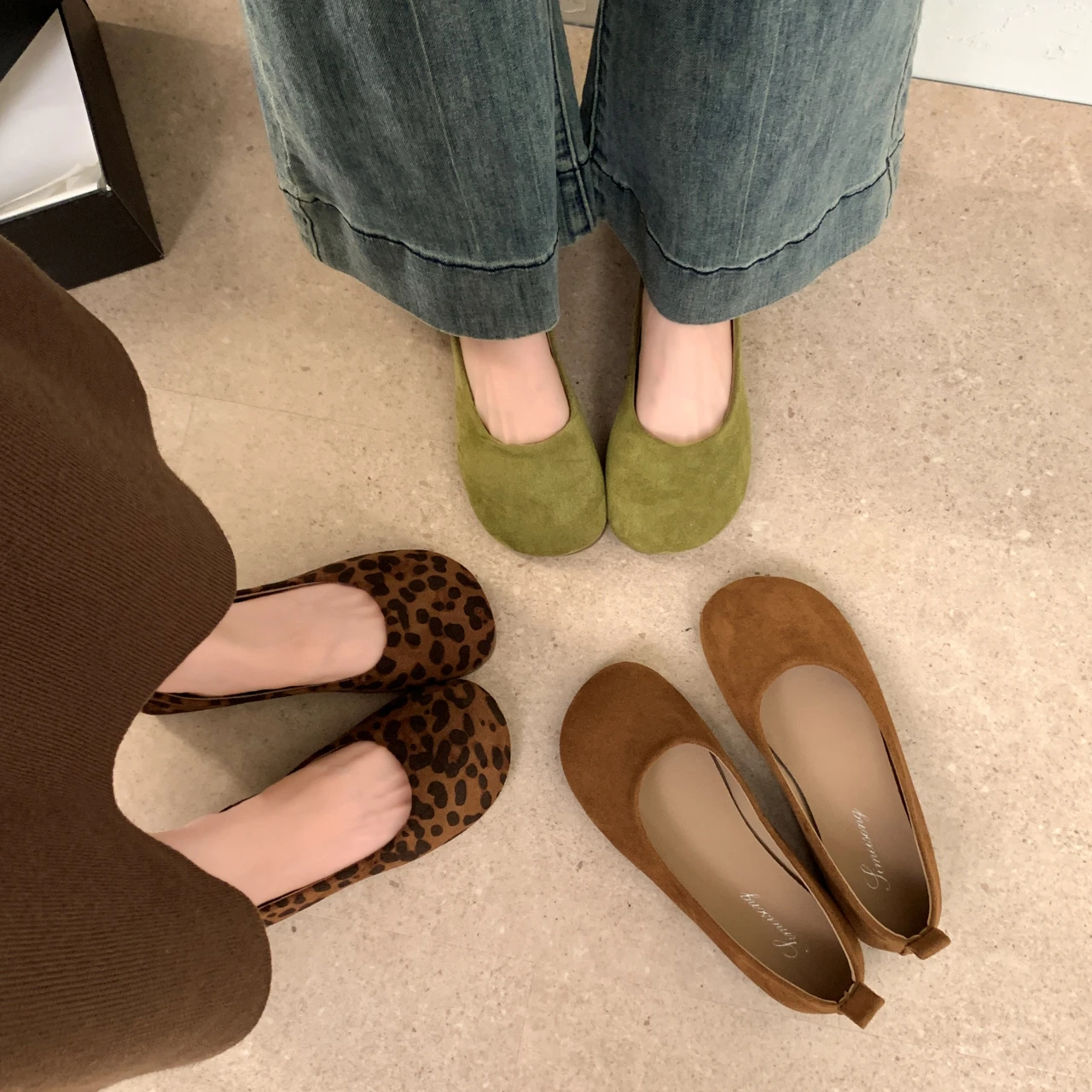 Damen-Ballerinas aus Wildleder mit runder Zehenpartie, Slip-On, weiche, lässige flache Schuhe – Detail 1
