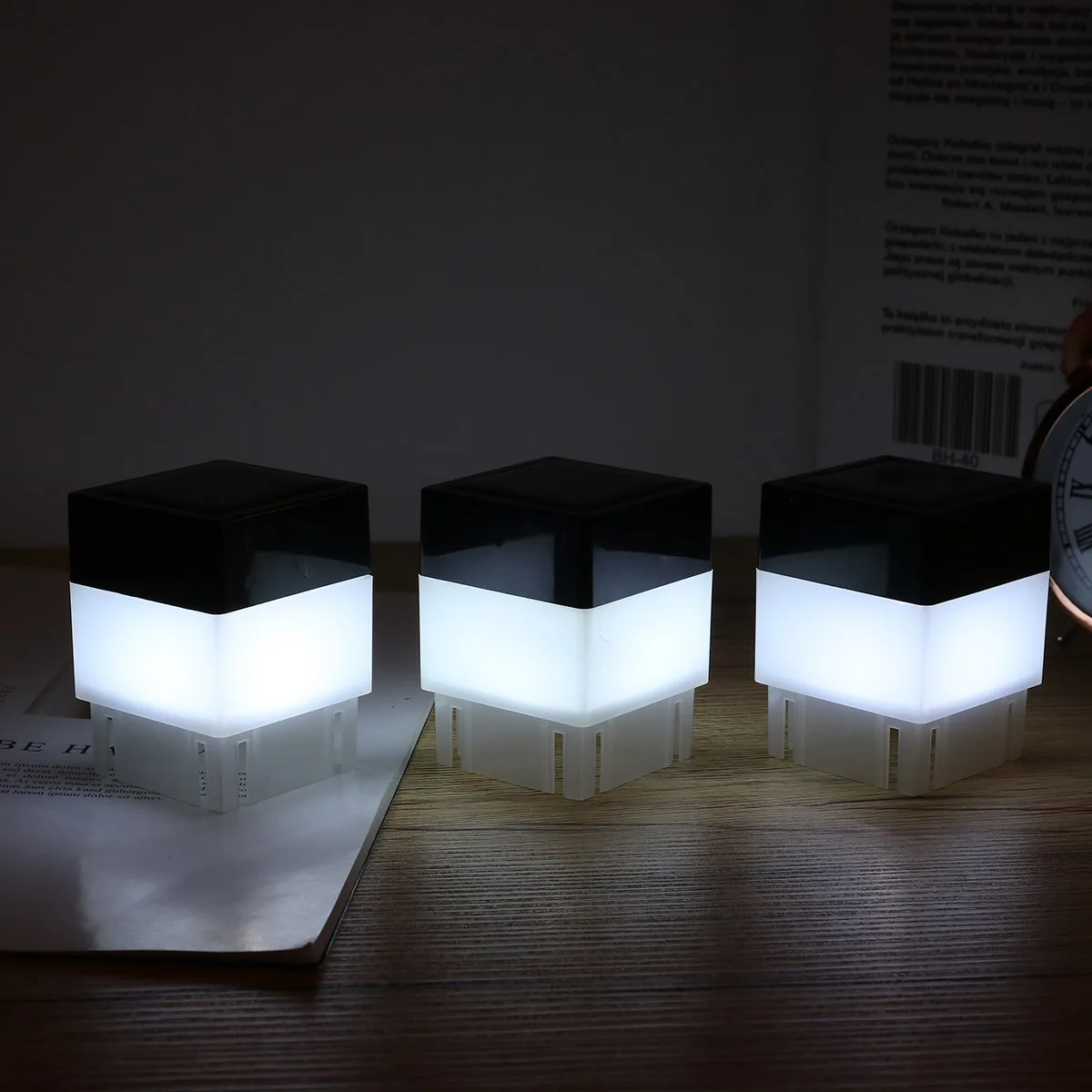 

Solar Fence Light High Brightness LED for Fence Corridor Garden Patio Courtyard Landscape Lighting Outdoor Decorative Solar