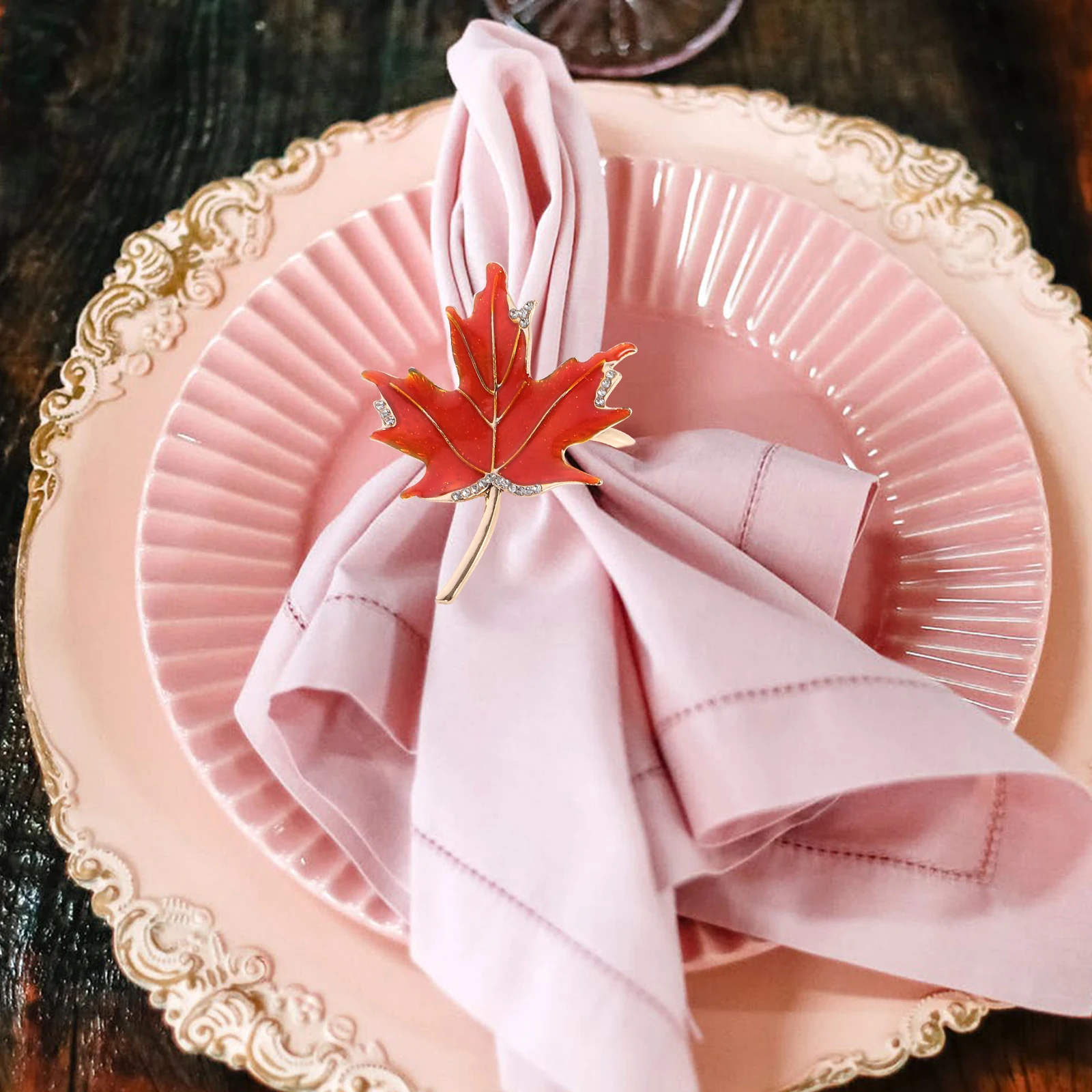 

Maple Leaf Rings Metal Tissue Holder Fall Decor Party Buckles Metal Tissue Holder Reusable Sturdy Elegant Tablecloth