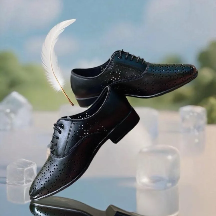 Nouvelles chaussures de danse en cuir creux hommes souffle été baskets de danse mâle chaussures latines homme moderne Jazz valse chaussures de danse de salon