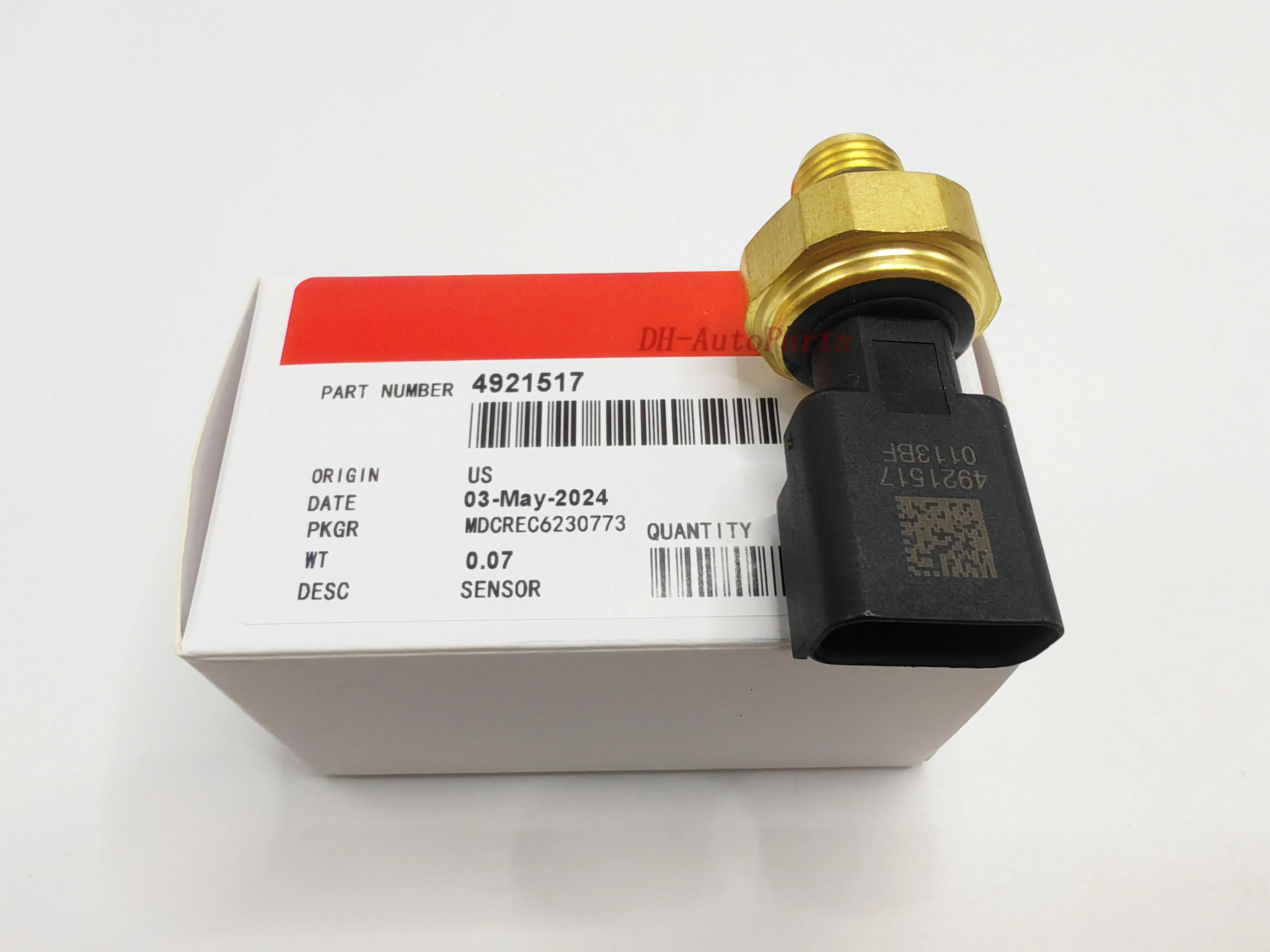 New Engine Oil Pressure Sender Sensor 4921517 492 1517 For ISX ISM ISX11.9 ISX15 Engine parts