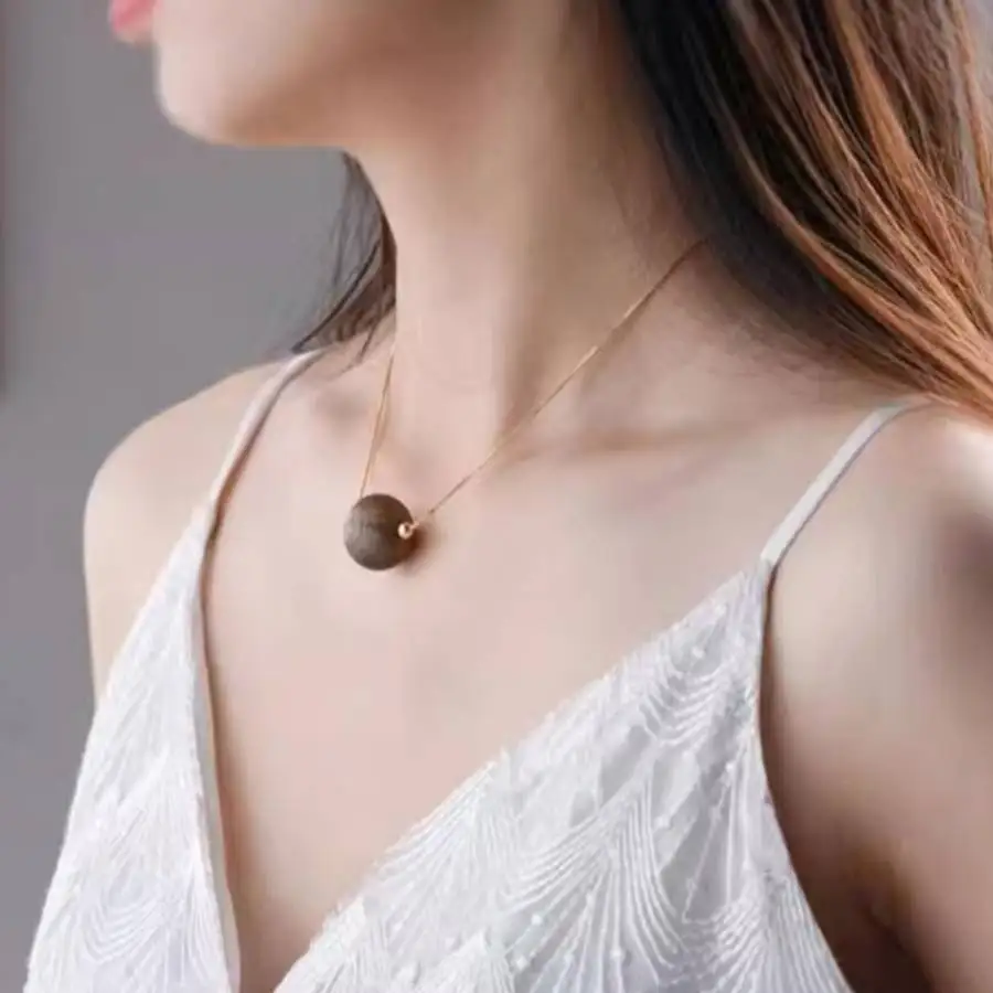 

Handmade Genuine Agarwood Round Bead Pendant Necklace Gold Tone Chain Fashion Jewelry Gift for Her