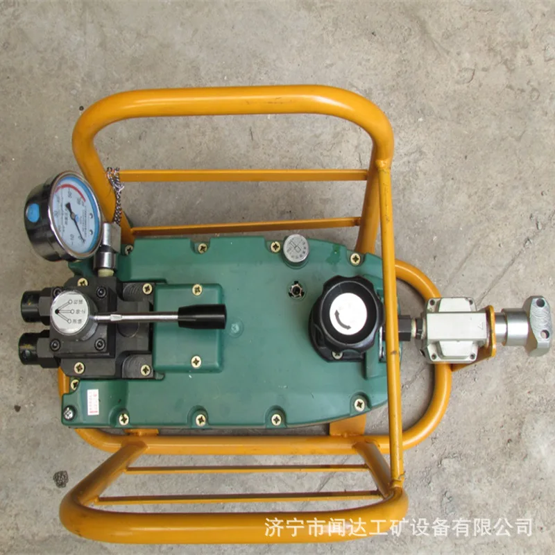 QYB-50/55 pneumatic hydraulic pump, double oil circuit structure with manual directional valve