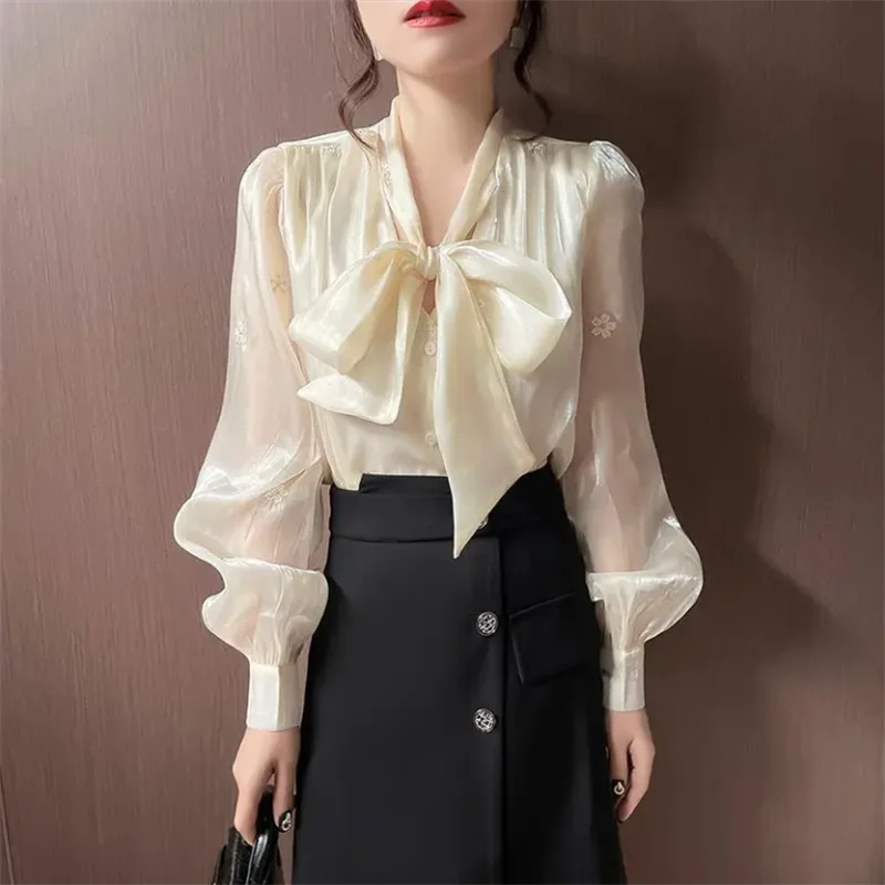 Bow Women's Blouses Thin Shirts Transparent Shirt Vneck Cardigan Ladies Blous Embroidery Top Grace Office Ladies Blouse