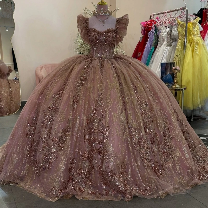 

Pink Shiny Quinceanera Dresses Ball Gown Off The Shoulder Gold Applique Lace Beads Tull Corset Party Birthday Sweet 16 Dress