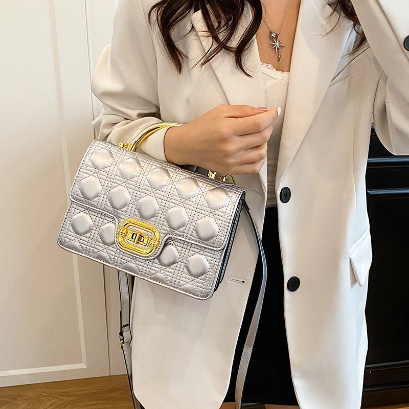 

High-End Minimalist Unique Crossbody Bag for Women with Large Capacity Vintage Leather and Paris Fashion Design