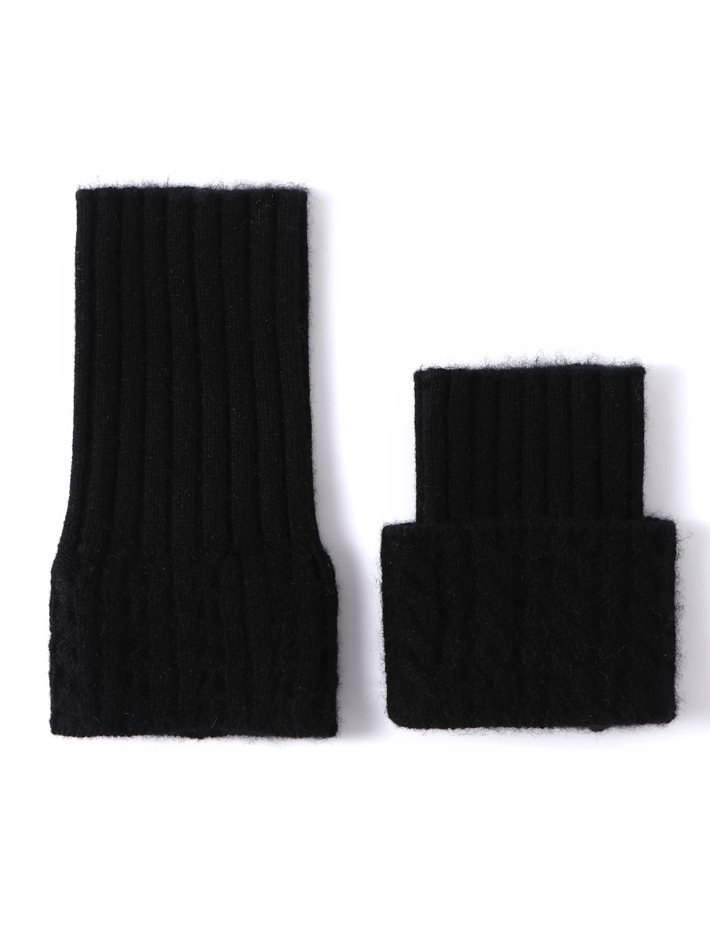 Scaldamuscoli alla moda in cashmere jacquard lavorato a maglia per calore, morbidezza e protezione dal freddo.