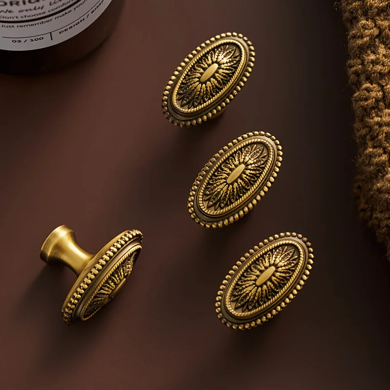 High-End Solid French-Style Antique Bronze Single-Hole Handles Furniture Handles for Wardrobes, Cabinets, and Drawers