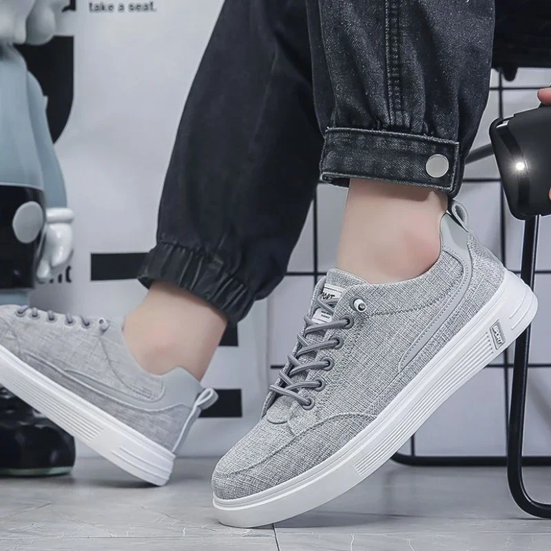 

Мужская обувь в корейском стиле, парусиновая минималистичная повседневная обувь со шнурками для мужчин, дизайнерские роскошные походные кроссовки, тренд 2025, модная распродажа