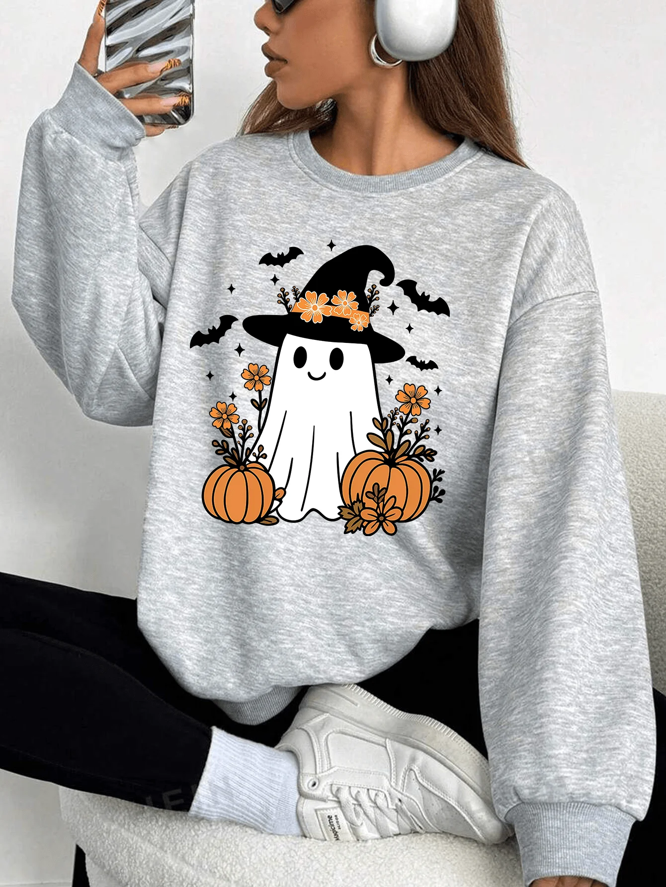 Winter Clothing Gift Ideas - Women's Ghost Pumpkin Halloween Graphic Sweatshirt