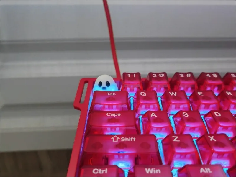 Handmade Ghost Artisan Keycap Single Cute Resin 3D Custom Novelty Replacement DIY for Mechanical Keyboard Cherry MX ESC Kawaii